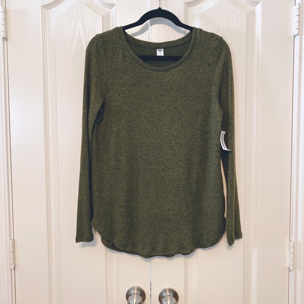 Old Navy Woman’s long sleeve soft top Size S Green